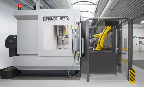 Bearbeitungszentrum Spinner U630 mit Roboterzelle